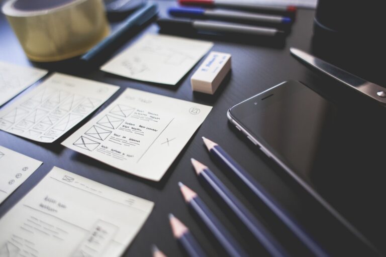 Najlepsze praktyki UI/UX – jak tworzyć efektywne interfejsy
